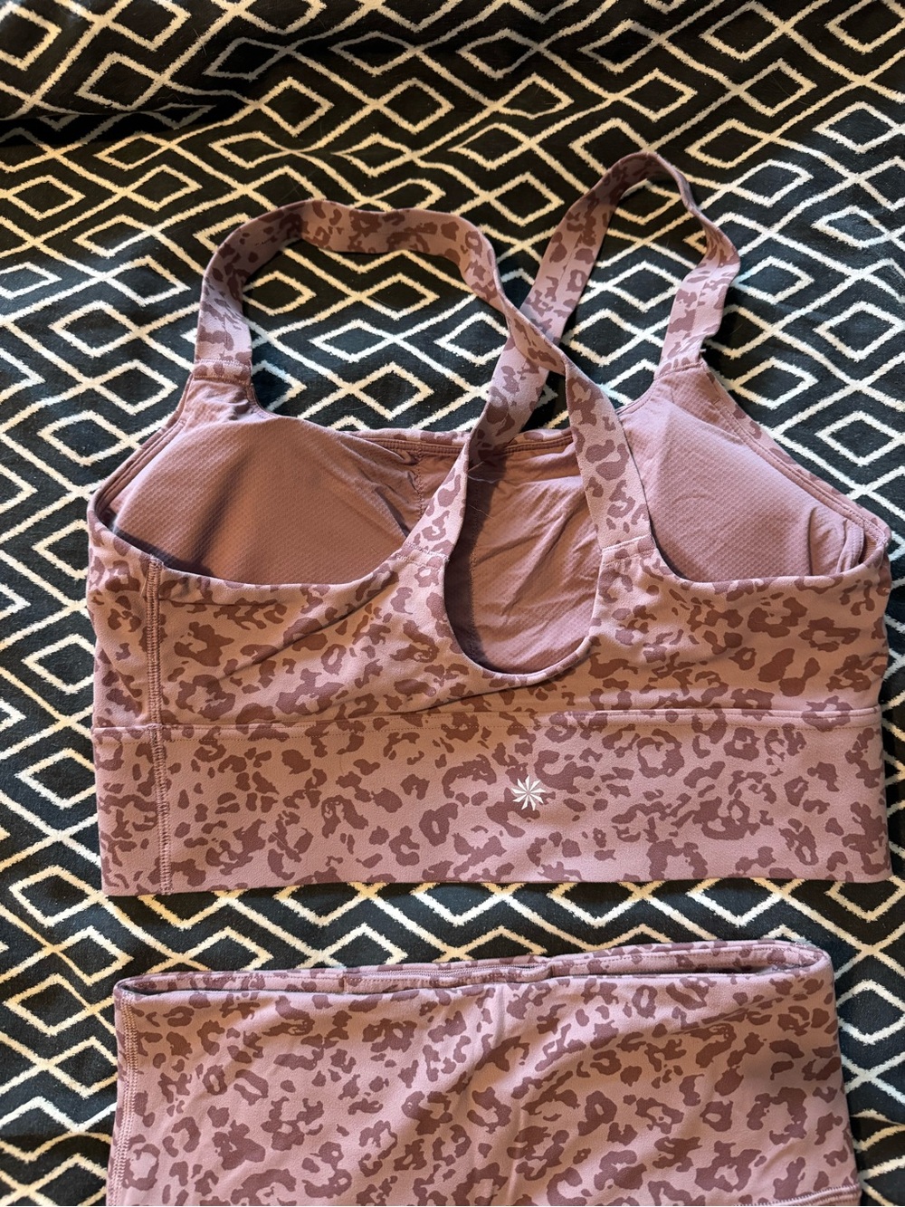 Athleta Mauve Pink Leopard Print Sports Bra and Legging Set - Picture 4 of 8